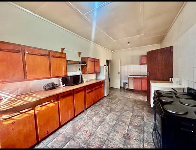 3 BEDROOM HOUSE FOR SALE IN VANDERBIJLPARK CW 2